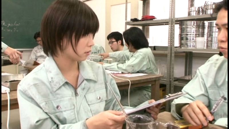 Phim sex địt em sinh viên làm thêm Mana Sakura tóc ngắn trong lớp tập huấn